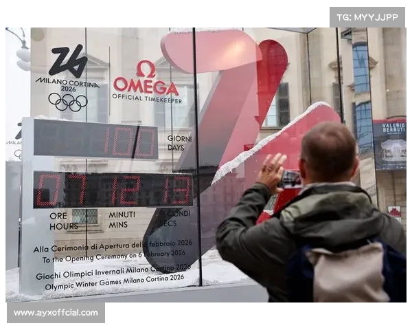 冬奥会主题灯饰装点米兰,迎接2月盛事 冬奥会主题灯饰装点米兰,迎接2月盛事